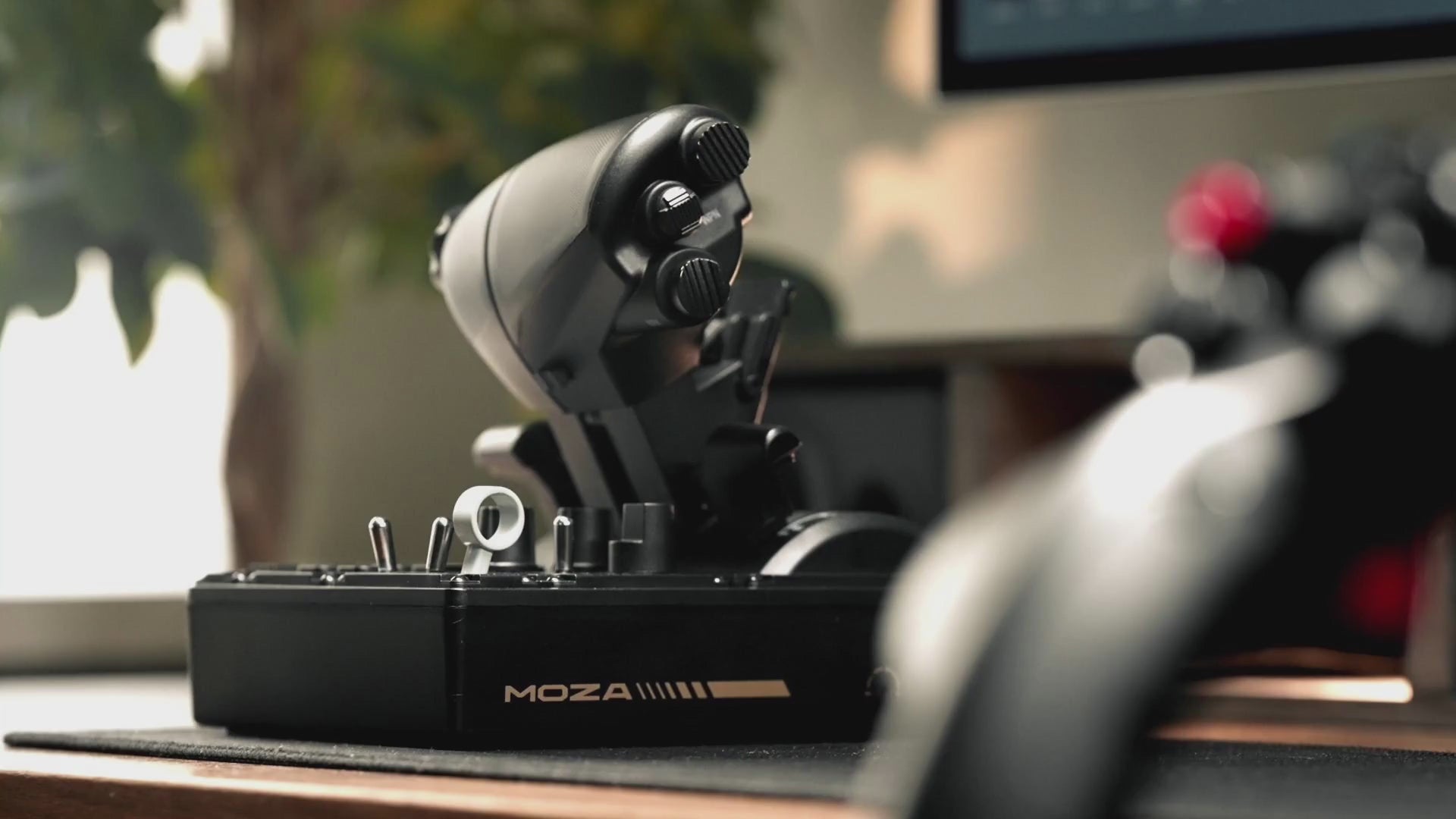 MOZA MTQ Throttle Quadrant | Modular Levers & Quad-Axis Precision